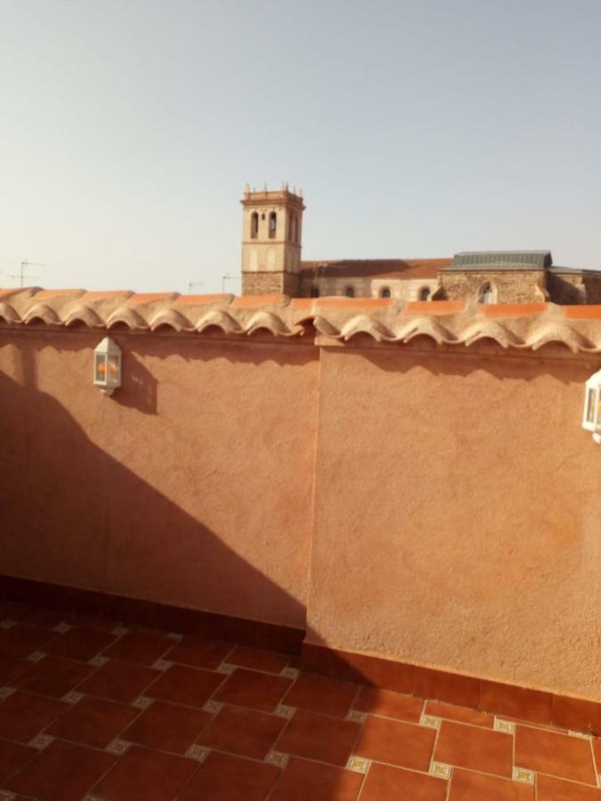 Apartamento Turistico Antigua Universidad Almagro Exterior photo
