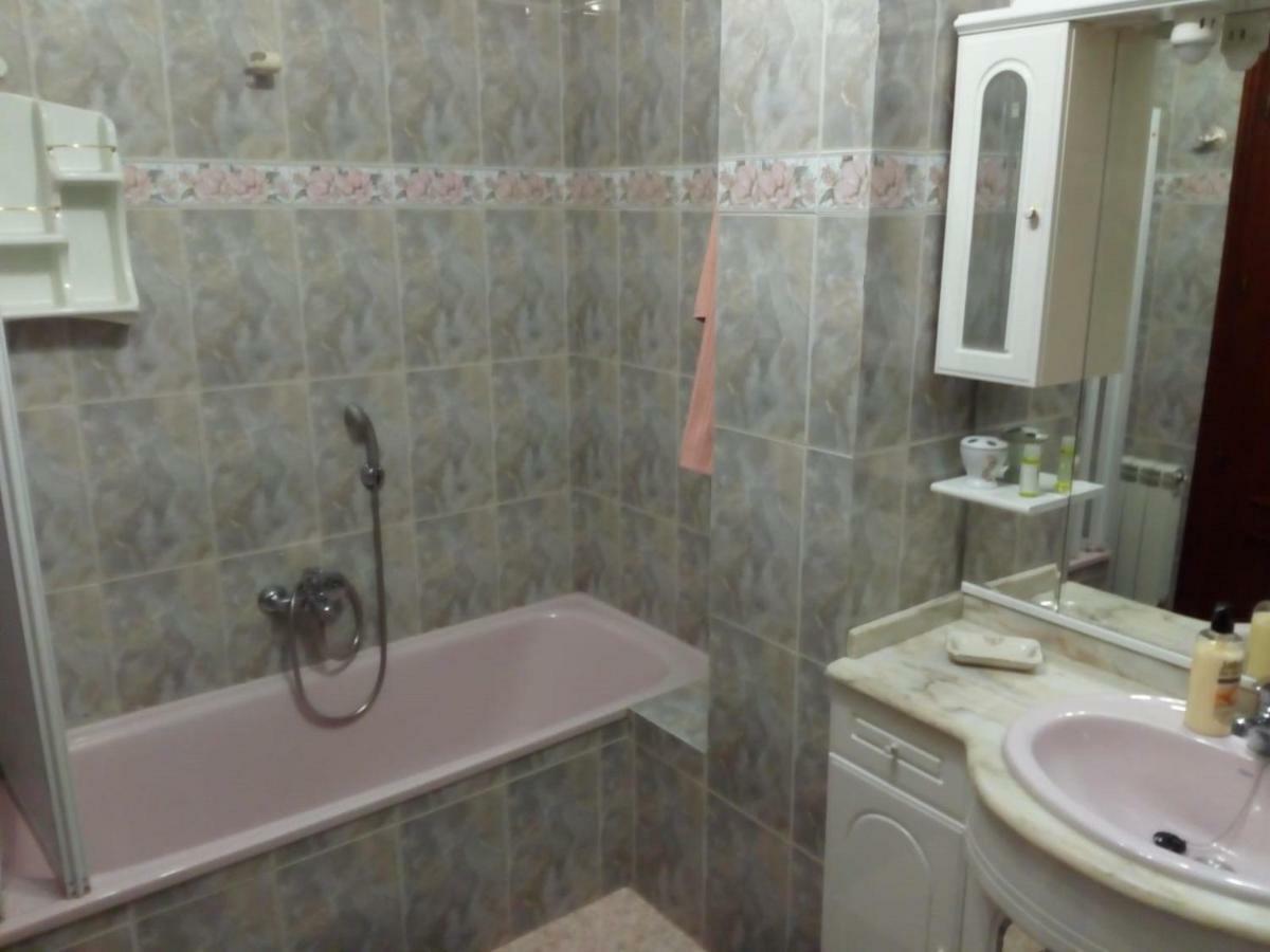 Apartamento Turistico Antigua Universidad Almagro Exterior photo